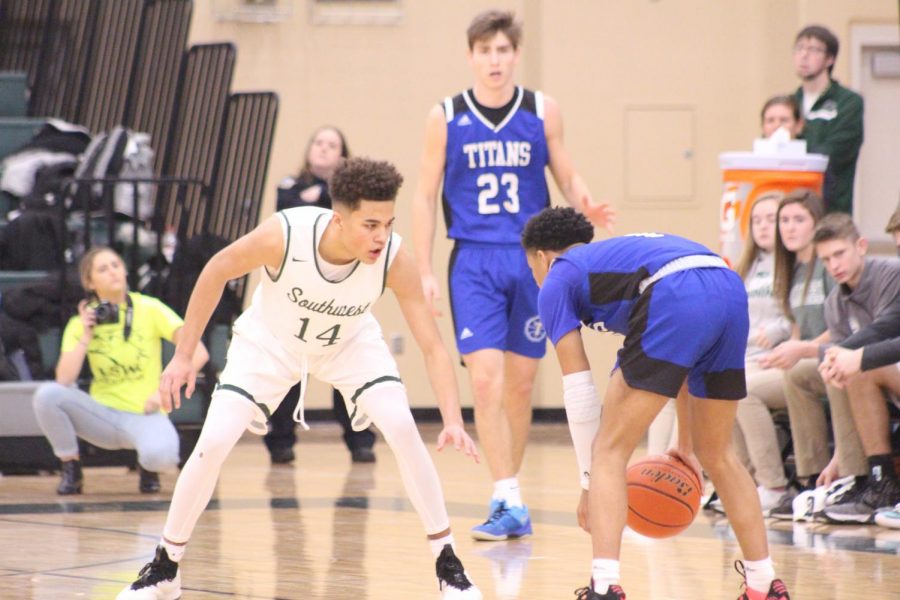 LSW boys varsity basketball will face off against the Lincoln East Spartans on Friday, February 14 at Lincoln East High School with tip off at 7:30 p.m. Both teams will be coming off losses going into the match up.