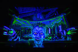 Image of Beetlejuice set during performance. 