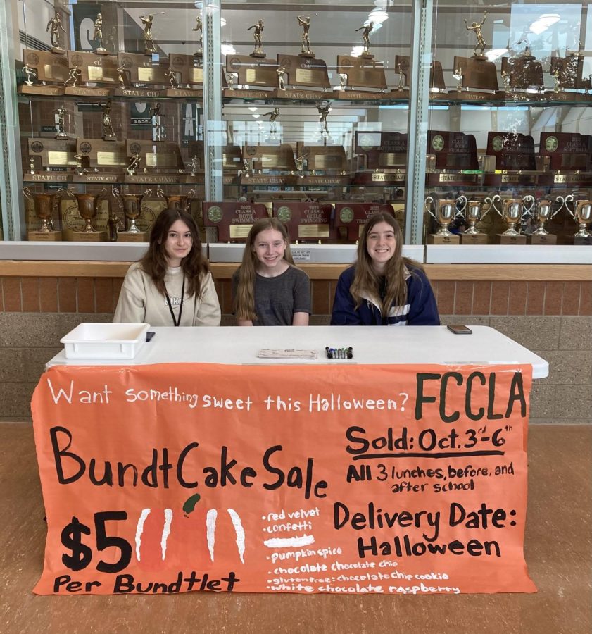 Family%2C+Career+and+Community+Leaders+of+America+%28FCCLA%29+members+sell+bundt+cakes+in+the+morning.+From+Monday%2C+Oct.+3+to+Thursday%2C+Oct.+6%2C+FCCLA+will+be+selling+bundt+cakes+to+distribute+on+Halloween%2C+Oct.+31.+