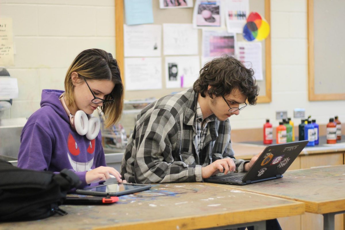 Students create projects during LSW Arts and Photography Club. Arts and Photography Club meets Wednesdays at 3:15 in room C106. 