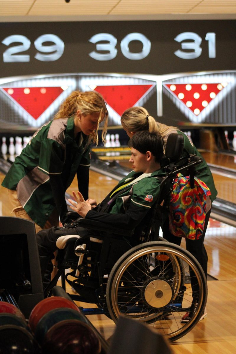 Unified bowling team