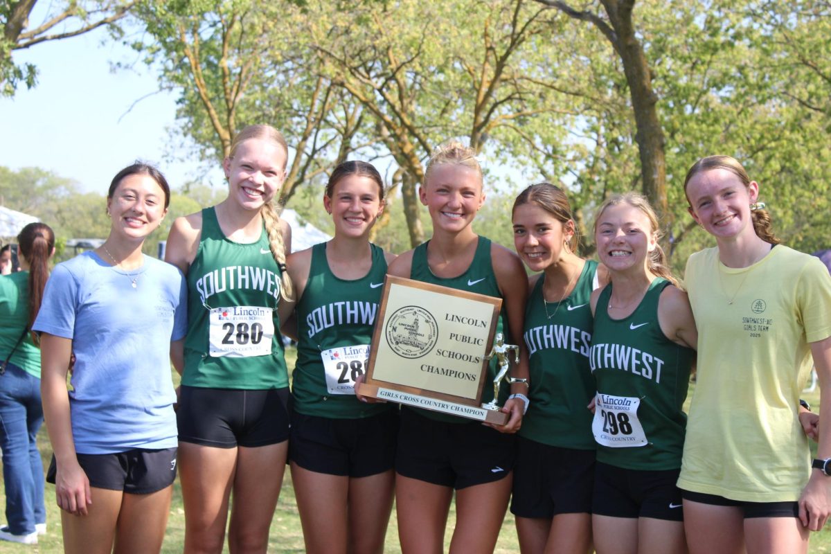 Girls varsity cross country team